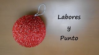 Como tejer una bola de Navidad en dos agujas [upl. by Yevol896]