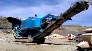 Powerscreen Pegson XR 400 crushing limestone [upl. by Cherianne]