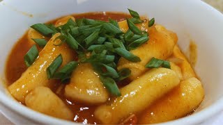 Minha receita do famoso Tteokbokki ou topokki coreano sem pimenta [upl. by Ogaitnas686]