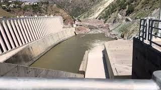 Reservoir management by spillway gate [upl. by Huntlee]