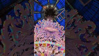 Le sapin des galeries lafayette [upl. by Ames]