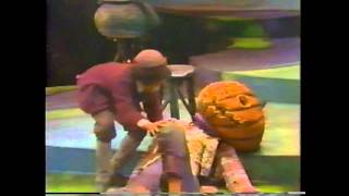 The Marvelous Land of OZ CTCTTC 1981  Clip 1 of 4 [upl. by Dusty]