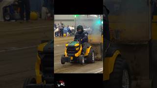 Cub Cadet XT2 gardentractor tractorpulling [upl. by Moriyama]