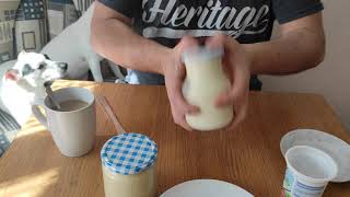 Butter machen in 7Minuten mit dem Glas und Schlagsahne [upl. by Sprage]