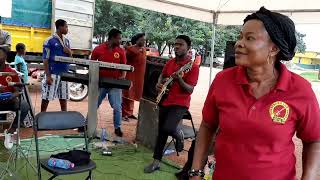 Oheneba Kissi Aboa bi akyere Eno Live band version by nana kusi Berimah [upl. by Hnib]