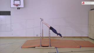 Schulstufenbarren Handstand rw mit Hilfe SSB0000102 [upl. by Florrie]