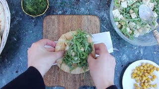 Vegetarische PitaWraps mit Tofu Kichererbsen und Rucola [upl. by Airbas]