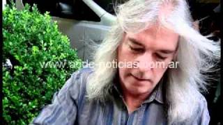 ACDC Live At River Plate  Waiting Cliff Williams signing autographs in Argentina [upl. by Susanetta]