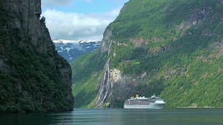 Geiranger  Dorf und Fjord in Norwegen [upl. by Lubow87]