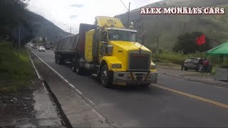 IMPRESIONANTE SONIDO DEL FRENO DE MOTOR DE UN KENWORTH T800 CAMIONES DE LA VIEJA ESCUELA [upl. by Assiral]