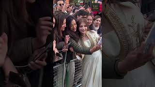 Pwari girl Dananeer with fans at Hum Awards in Londonshorts trending viraldananeermubeen [upl. by Charlton]