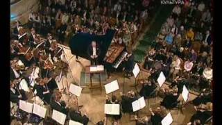 Lugansky plays Mozart  Piano Concerto No 21 44 [upl. by Holms]