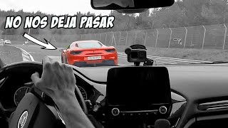 Ford Fiesta ST Adelantando Ferraris en Nurburgring [upl. by Anwaf]