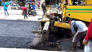 Asphalt Paver Finisher Sumitomo HA44 W Works for widening two lane highways  Asphalt Sumitomo [upl. by Atnod]