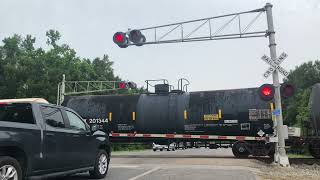 CN L516 passes through Garyville LA [upl. by Amye]