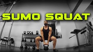 Muscler les fessiers et les cuisses avec le Sumo Squat [upl. by Elvera]