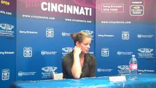 Kim Clijsters press conference in Flemish after her first round win [upl. by Benilda27]