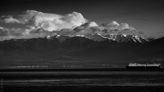 Time Lapse of a Ship and Olympic Mountains from Victoria BC [upl. by Wrdna329]