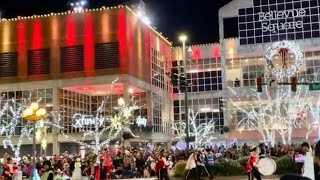 Snowflake Lane at Bellevue Square  Bellevue Washington [upl. by Kondon]