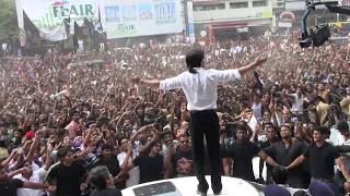 Shahrukh using Benz As Stage At Cochin Emmanuel Silks Inauguration [upl. by Ocsirf886]