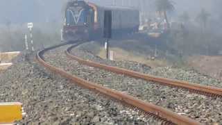 Smoking Kalyan WDM 2 Hauls Dead Katangi  Gondia DEMU over Wainganga River [upl. by Hanah]