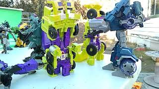 G1 Devastator vs Bruticus vs Menasor the stopmotion remake [upl. by Yetsirhc]