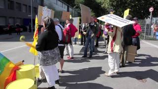 Protest gegen Umwelt und Rentenpolitik von Angela Merkel in Heidenheim [upl. by Indihar]