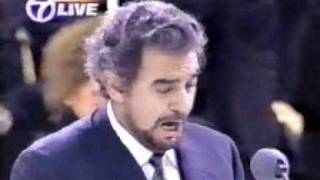 Placido Domingo sings Panis angelicus and Ave Maria [upl. by Akined]