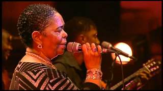 Cesaria Evora  Live damor Paris 2004 [upl. by Bordie]