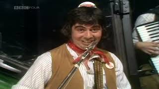 The Wurzels  Combine Harvester Top Of The Pops 1976 [upl. by Albertina]