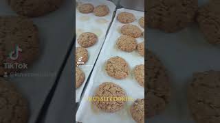 CRUESLI COOKIES [upl. by Asaph]