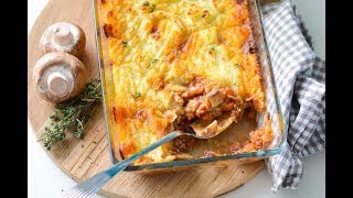 Cottage Pie ovenschotel met aardappel en gehakt  Recept  Bettys Kitchen [upl. by Atsillak]