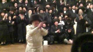 Toldos Aharon rebbe mitzvah tantz Williamsburg January 2009 [upl. by Mot709]