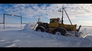 Трактор Кировец Пробиваю и расширяю дороги после метели [upl. by Esor]