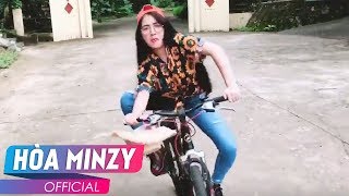 HÒA MINZY HƯỚNG DẪN KĨ THUẬT LÁI XE ĐẠP quotBÁ ĐẠOquot CỦA THANH NIÊN LÀNG 😂😂 [upl. by Guod]