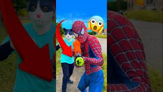 LA PISTOLA QUE CONVIERTE EN ESQUELETO😱 SPIDERMAN [upl. by Elahcar447]