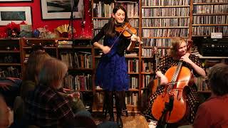 16 Atholl Brose  Jocelyn Pettit and Ellen Gira house concert 12124 [upl. by Fai661]