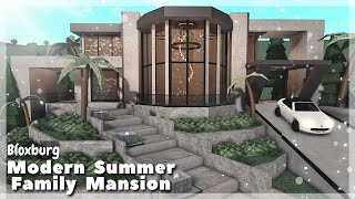 BLOXBURG Modern Summer Family Mansion Speedbuild  Roblox House Build [upl. by Ariay]