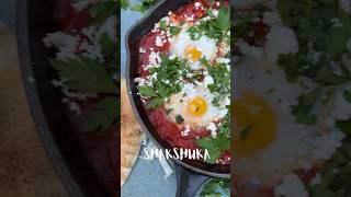 Shakshuka  nem og hurtig vegetarret [upl. by Ahsenrac365]