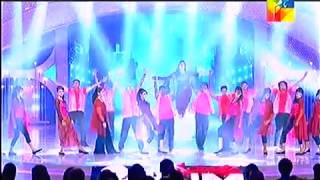 Mehwish Hayat amp Ahsan Khan Dhamaka Performance  Servis 2nd HUM AWARDS 2014 [upl. by Savanna]