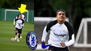 Kendry Paez SHOCKS Pochettino And Chelsea Stars On His First Training [upl. by Zohara]