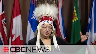 Air Canada apologizes to national chief after flight crew took her headdress away [upl. by Irek]