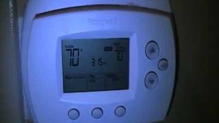 Honeywell FOCUS PRO6000 Programmable Thermostat [upl. by Stricklan]