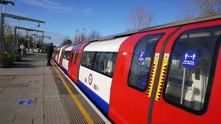 London Underground Jubilee Line Journey Kilburn to Baker Street 18 November 2020 [upl. by Armillda]