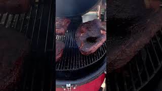 brisket flatirons featherblade pulledpork kamadojoe smokedmeats bbq bbqlovers cooking [upl. by Kimbell]