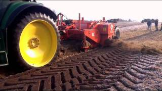 UK Built Larrington Straw Remover being used in Germany [upl. by Qiratla791]