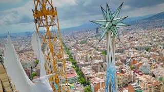 La Sagrada Família à Barcelone [upl. by Calder790]