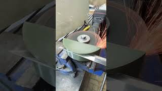 quick way to sharpen a knife with a grinder [upl. by Eimat]