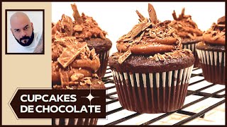 CUPCAKES DE CHOCOLATE  CHOCOLATE CUPCAKES  How to make Chocolate Cupcakes  Receta super fácil [upl. by Horowitz]