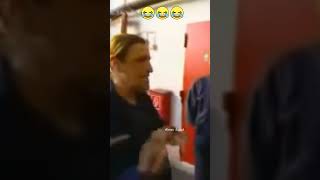 Jeder Kennt Diesen Arbeitskollegen 🚬 comedy memes jobcenter lustig lachen short [upl. by Yekim]